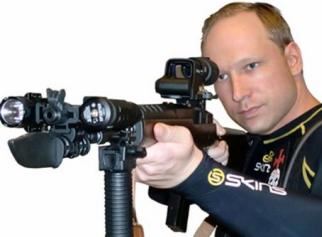 Breivik minaccia sciopero della fame: "Non avere una Ps3 è una tortura"