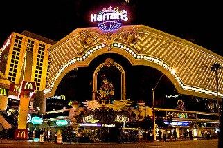 Festa di compleanno con vincita milionaria all’Harrah’s di Las Vegas