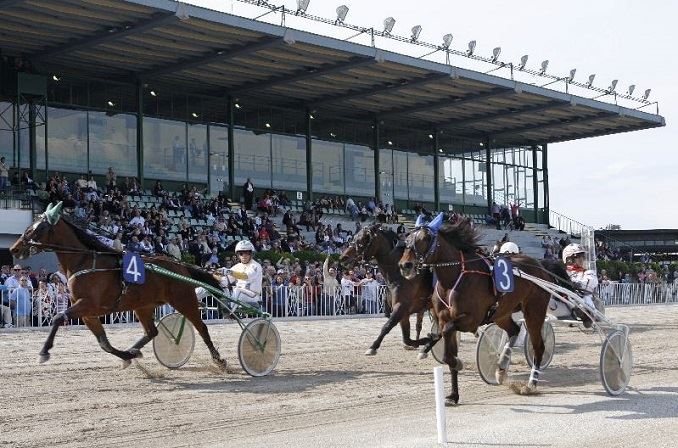 Comitato padovano cavalli a Zaia: 'Ippodromo Breda a rischio chiusura'
