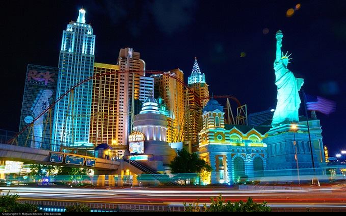 Las Vegas, Caesars Palace e Flamingo pronti a riaprire