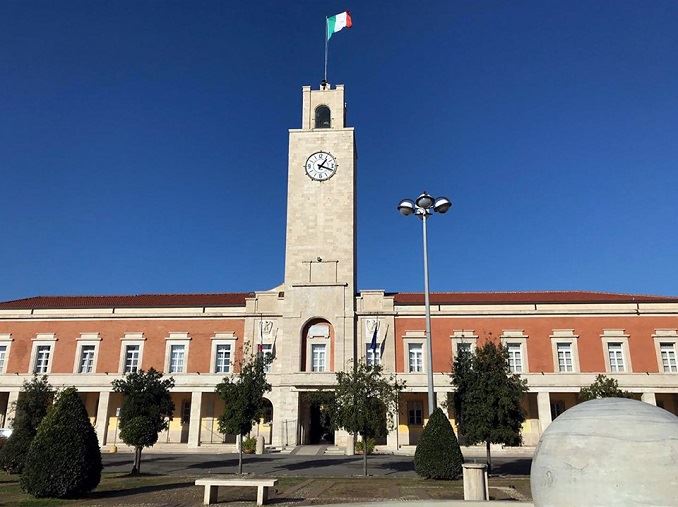 Focolaio Covid a Latina, Regione Lazio: 'Locali pubblici chiusi alle 24'