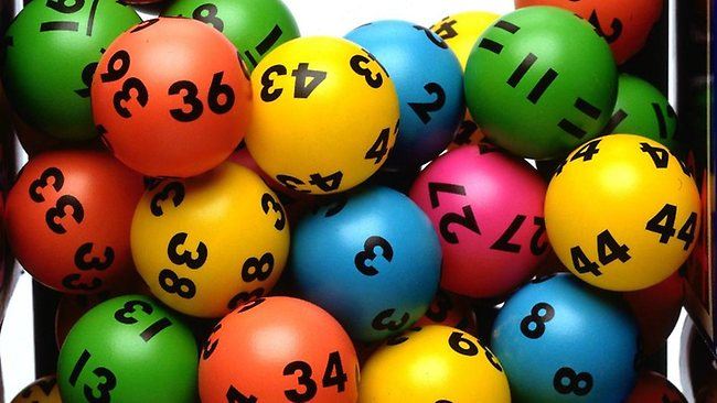 Lotto, la fortuna bacia Catanzaro: centrato un terno da 97.500 euro