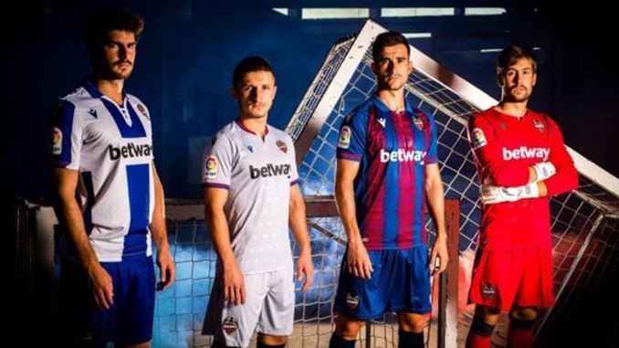 Calcio: Liga e Premier fanno il pieno di sponsor da bookmaker