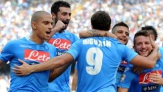 Fiorentina - Napoli: 3 scommettitori su 4 tifano Azzurri