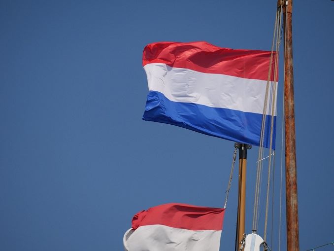 Olanda: entro il 1 novembre stop al poker online e via alla regolamentazione