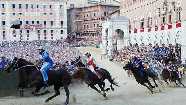 Palio di Siena: il 2 luglio lo storico evento, ma non mancano le polemiche