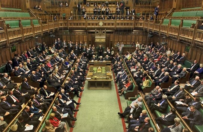 Regno Unito: Parlamento indaga sui collegamenti tra videogiochi e gioco d'azzardo