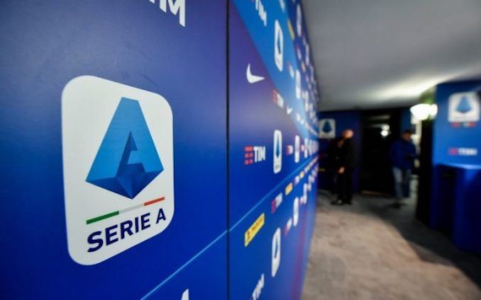 Serie A, Juve avanti col Napoli, per la Roma c'è il pericolo Ibra