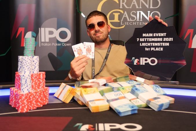Matteo 'sgrillex' Sarais è il miglior torneista di poker online 'dot it' nel 2021