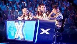 X Factor, Emma sempre favorita, i Komminuet rischiano ancora l’out