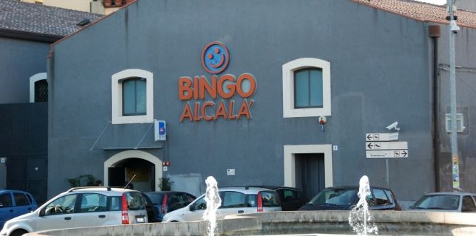 Catania, Operazione Labirinto: bancarotta fraudolenta, sequestrate due sale bingo e 8 denunciati