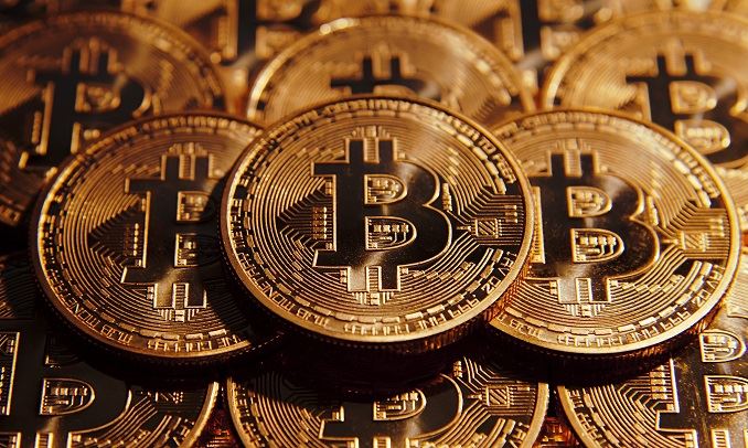 Bitcoin: in Cina sale l'attesa per la moneta virtuale