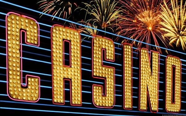 Casinos and games, who goes down and who goes down in August