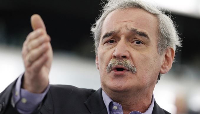 Grecia: l'europarlamentare Chountis vuole gli 1,5 miliardi di euro elusi dal betting illegale
