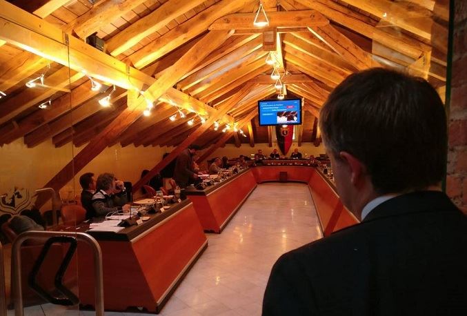 Gioco non autorizzato, Rinascimento VdA chiede lumi al Comune di Aosta