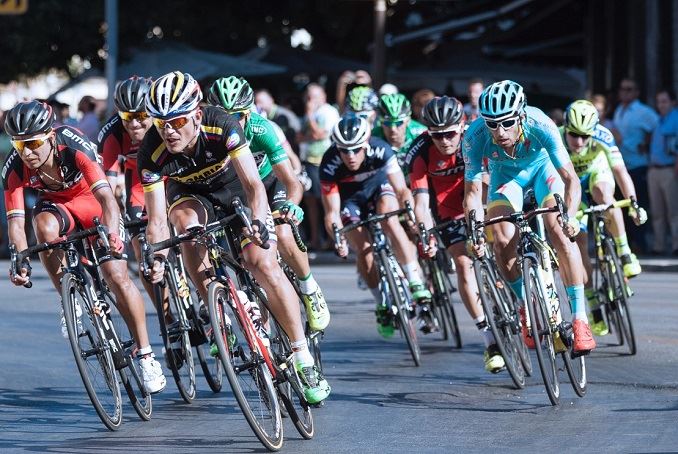 Giro d'Italia, Carapaz resta il favorito per Snai