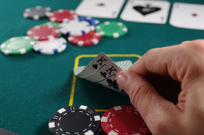 Poker e igaming: le nuove tendenze mondiali dopo la legalizzazione
