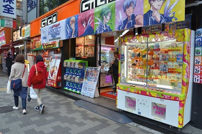 Amusement: scompare il marchio Sega dalle sale giochi giapponesi