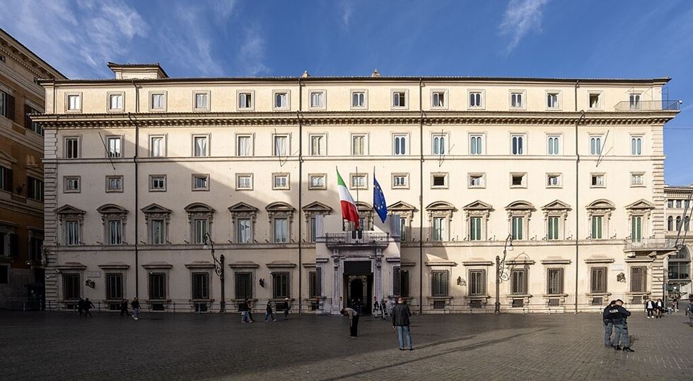 Palazzo_Chigi.jpg