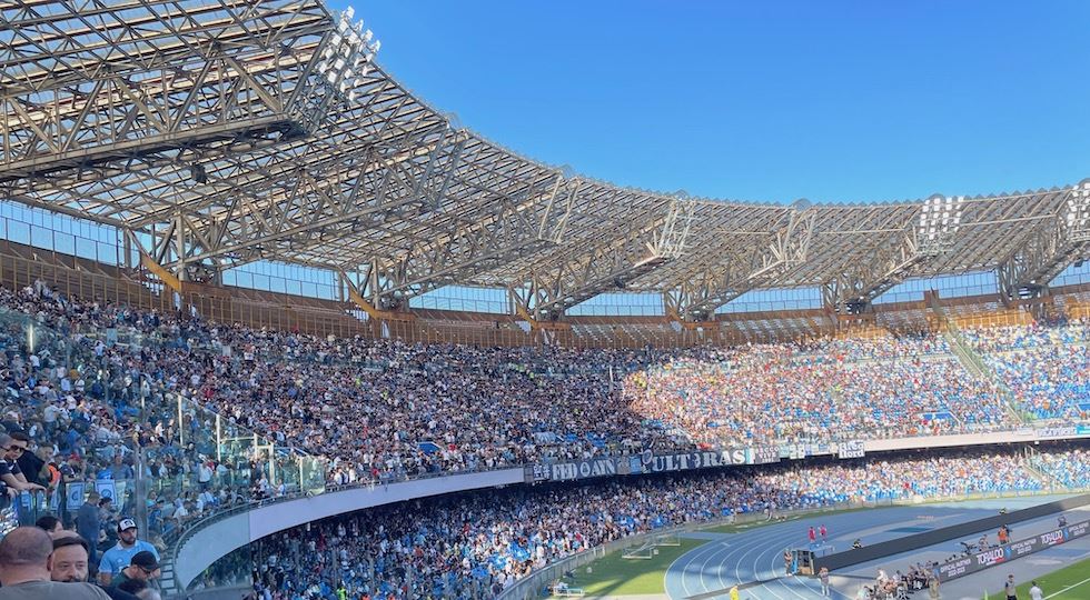 stadiomaratonacurva.jpg