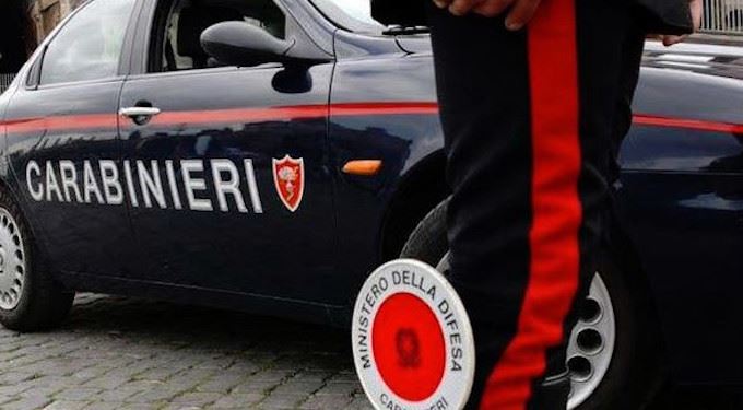 carabinieri2est.jpg