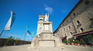 Nella foto: il Palazzo pubblico di San Marino Patrick / Unsplash 